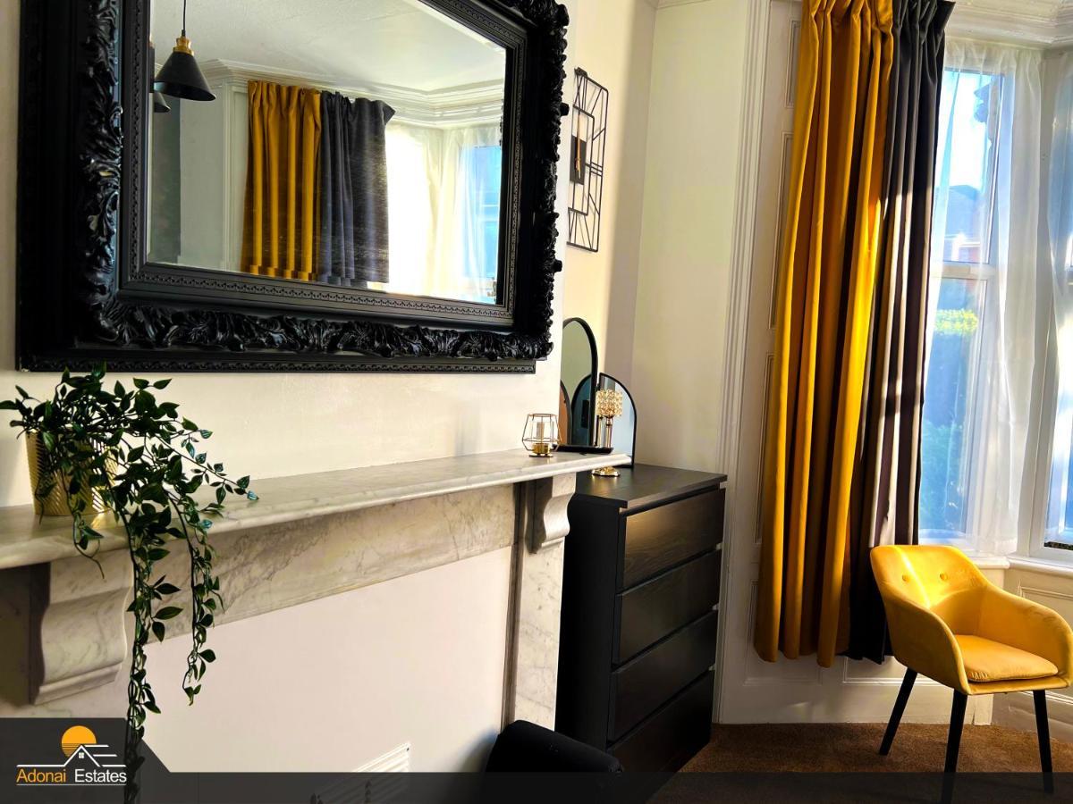 Priorswood House Apartment Taunton Bagian luar foto